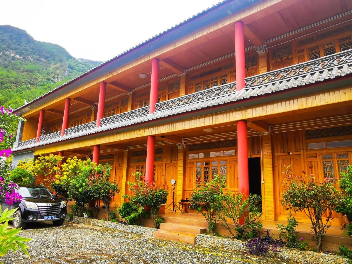Tiger Leaping Gorge Tea Horse Gasthaus Shangri-La Ngoại thất bức ảnh